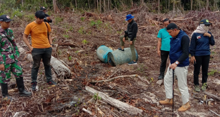 Balai KSDA Kalbar dan Satgas Pamtas Berhasil Gagalkan Aktivitas PETI di TWA Gunung Asuansang