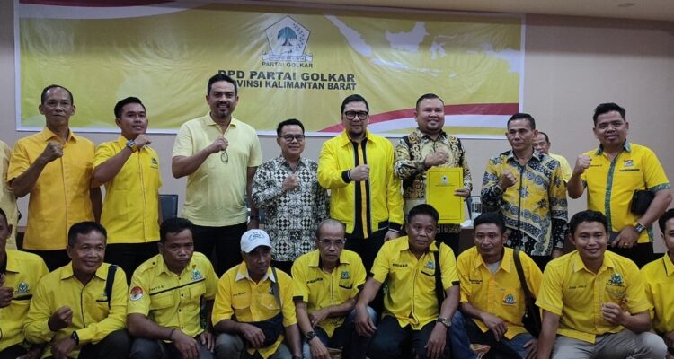 Golkar Kalbar, mengeluarkan rekomendasi pengusungan kepada bakal calon Bupati dan Wakil Bupati Melawi, Dady Sunarya-Malin, Sabtu (10/8/2024)