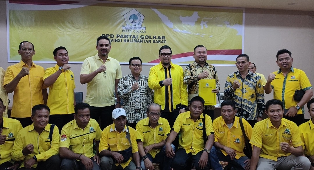 Golkar Kalbar, mengeluarkan rekomendasi pengusungan kepada bakal calon Bupati dan Wakil Bupati Melawi, Dady Sunarya-Malin, Sabtu (10/8/2024)