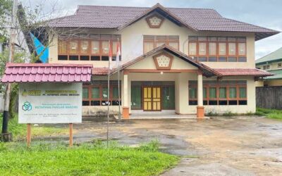 Keterangan foto : Kantor Perusda KPM tampak lengang tanpa aktivitas.