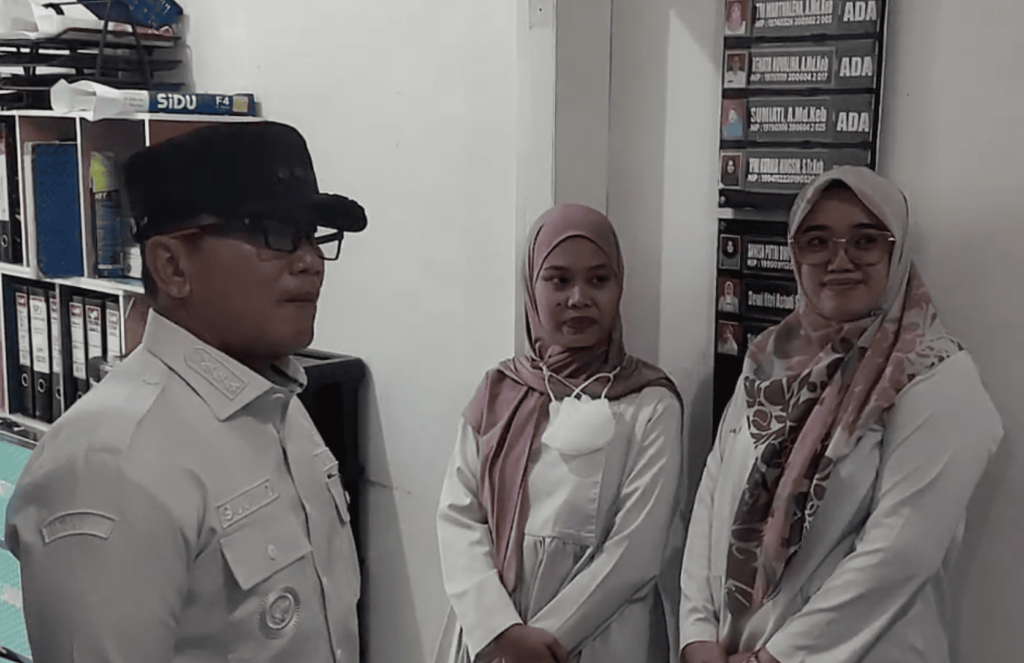 Bupati Kubu Raya meninjau Puskesmas Rasau Jaya