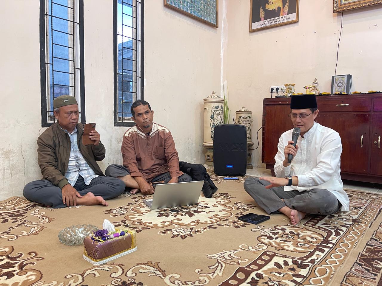 Anggota DPD RI, Syarif Mahmud Melvin Alkadrie, dialog bersama pihak Koperasi Bulan Mandiri Sejahtera di kediamannya