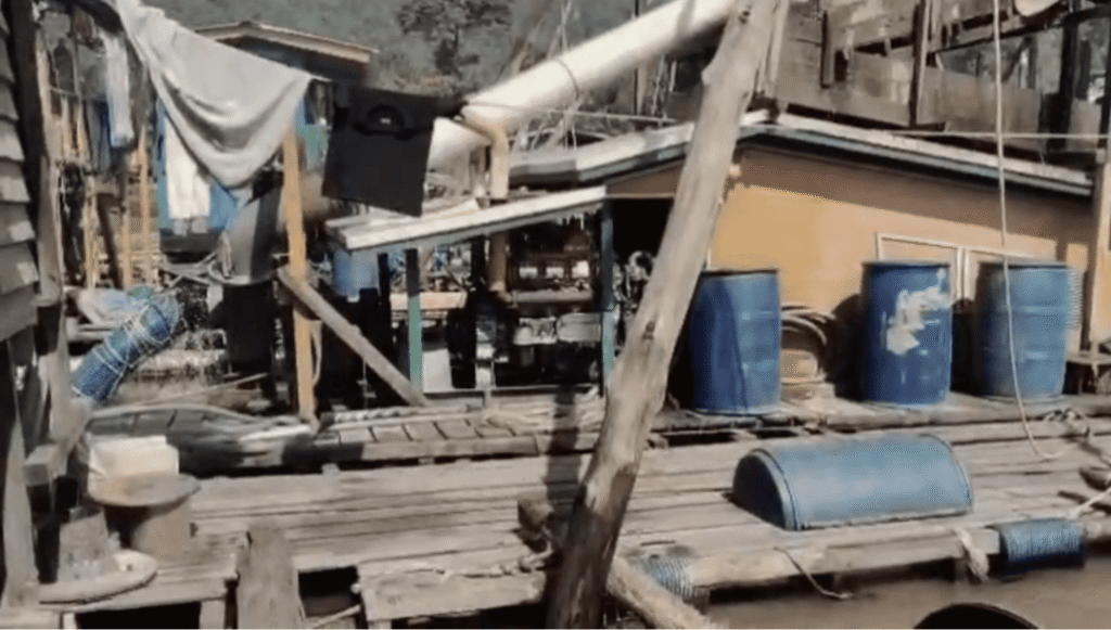 Aktivitas Peti Di Kapuas hulu