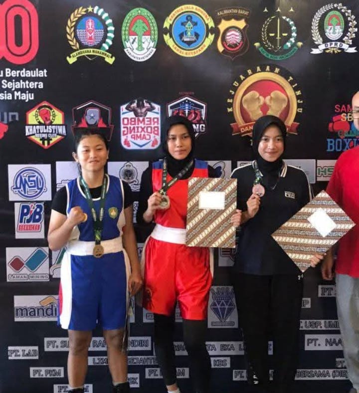 Atlet tinju Singkawang
