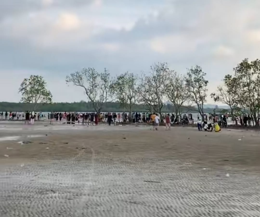 Pantai Anjir Kendawangan