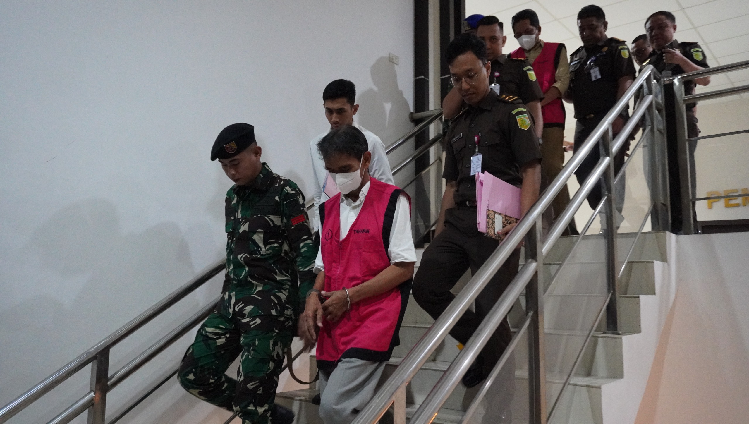 WhatsApp Image 2025-11-17 at 05.14.26