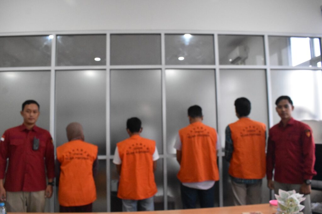 WhatsApp Image 2025-11-26 at 04.38.23