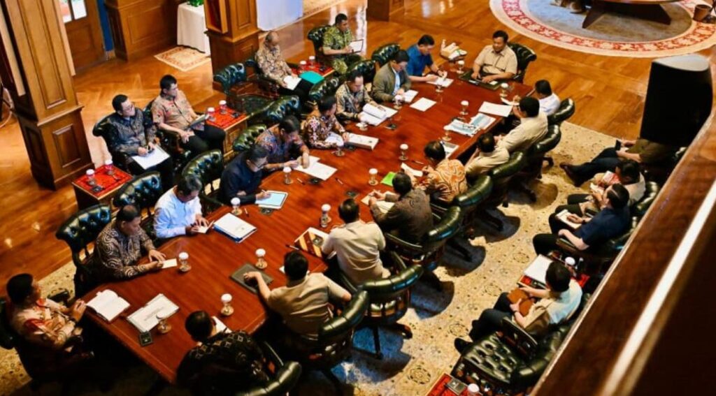 Screenshot_20251215-092349~2