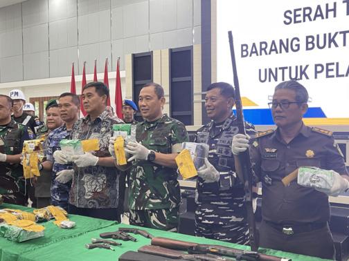 eb7280e2-1ce3-4e42-aba0-07b70abe4bca