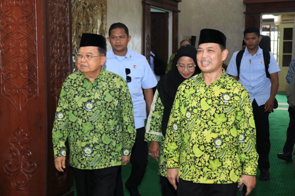 Guberbur Kalbar, Ria Norsan